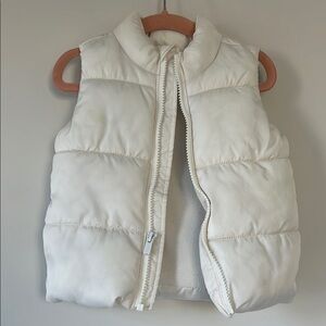 Baby girl Old Navy White/ Cream Puffer Vest